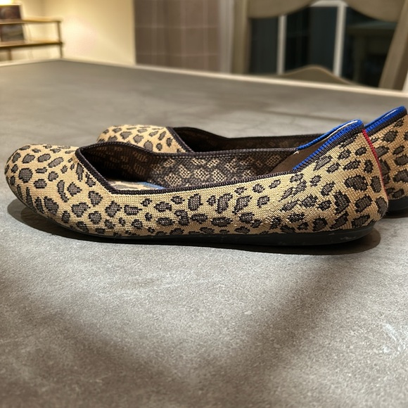 Rothy’s leopard flats size 9 - Picture 2 of 4